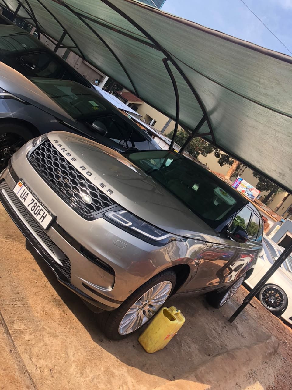 2019 Range Rover Velar thumbnail 3