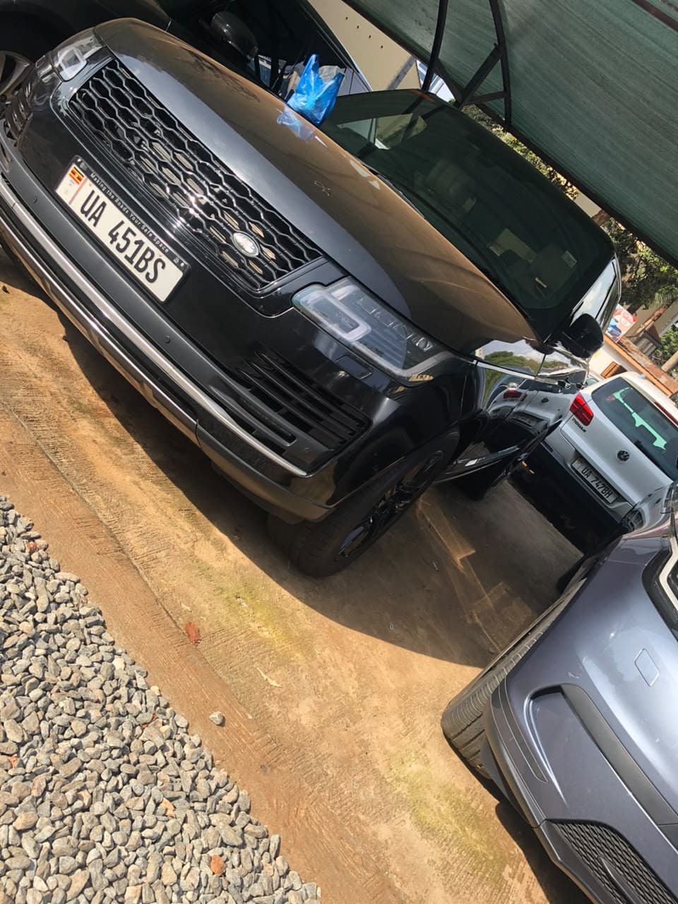 2017 Range Rover Vogue thumbnail 3